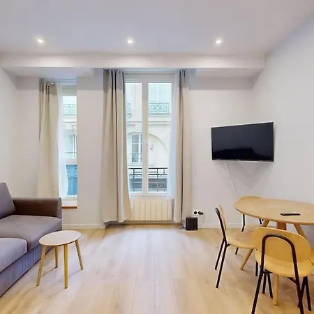 Bluestay 173 - In 3 Paris
